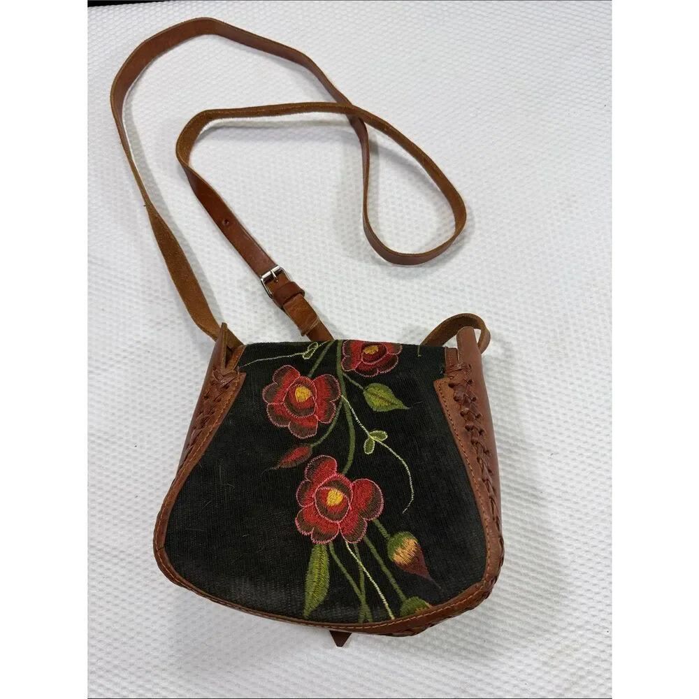 Boho Floral Embroidered Crossbody Bag - Black and Brown - Picture 3 of 11